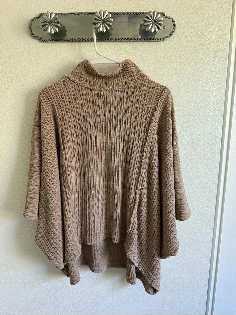 Free People Taupe Open-Sleeve Knit Poncho
